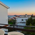Pensionat And By Auro Vodice