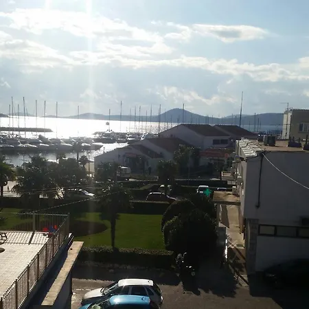 By Auro Vendégház 3*