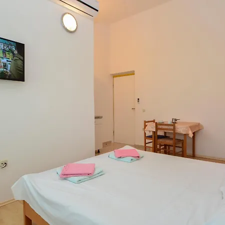 Vendégház By Auro Vodice