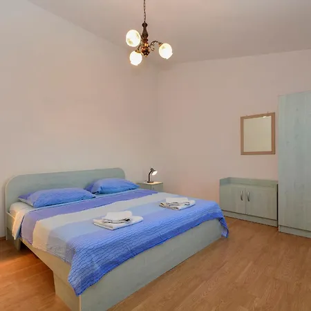 By Auro Guest house