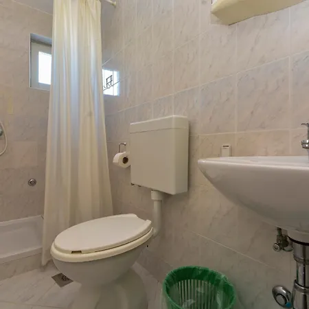 By Auro Vendégház Vodice