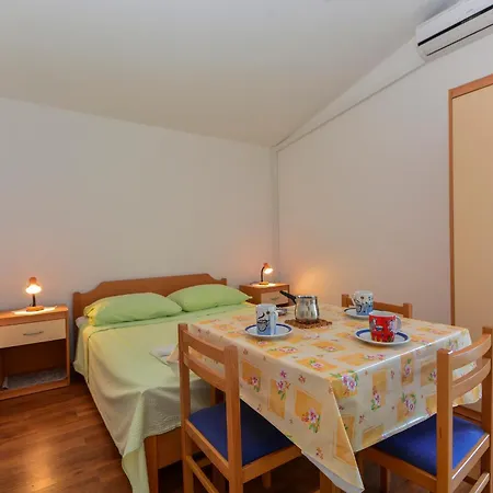 Guest house By Auro