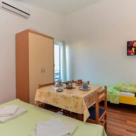 By Auro Guest house *