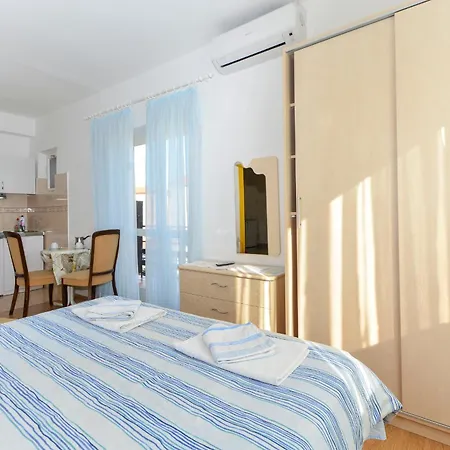 Vendégház By Auro 3*