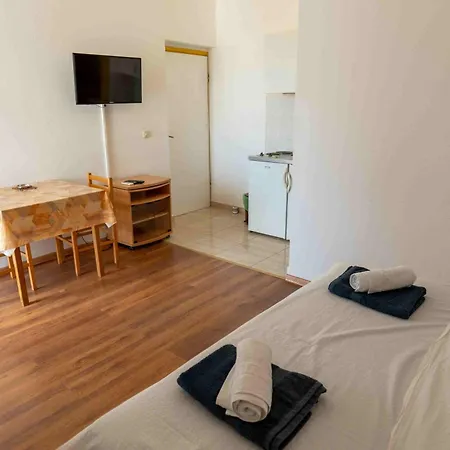 By Auro Guest house 3*