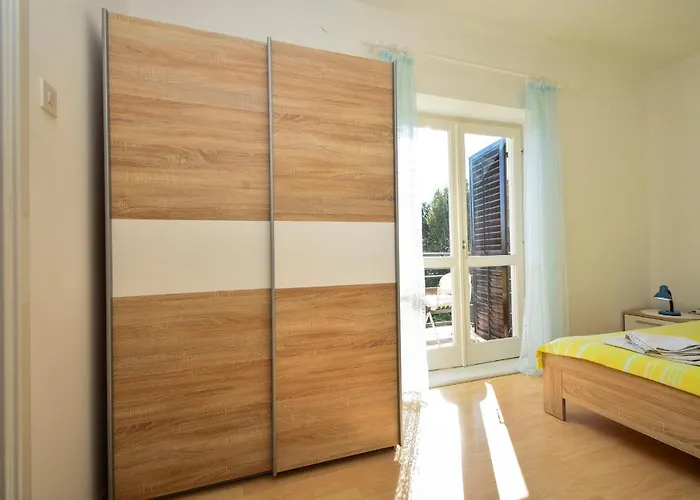 בית הארחה Apartments&Rooms By Auro