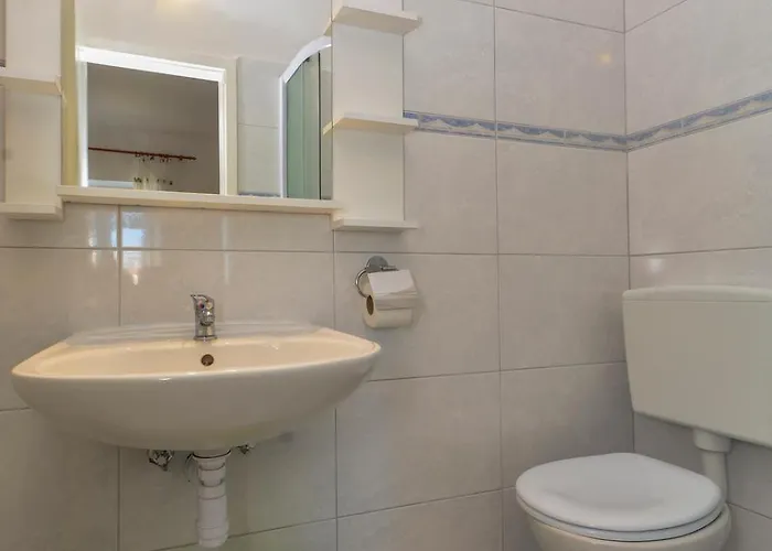 בית הארחה Apartments&Rooms By Auro 3*