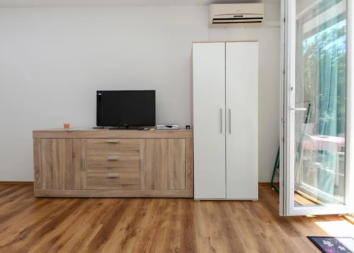 Apartments&Rooms By Auro 3* וודיצה