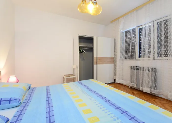 Apartments&Rooms By Auro בית הארחה וודיצה